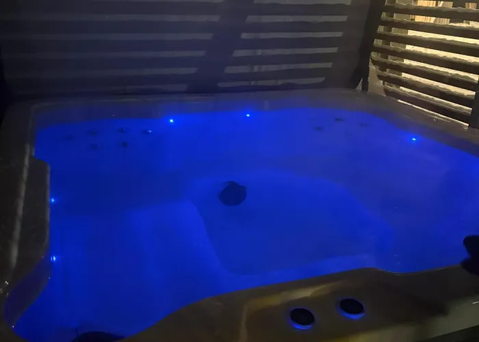 Le Lingonberry D3 Ski-in Ski-out, Hot Tub By Aavalevi Appartement Levi